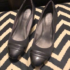 Grey life stride wedges